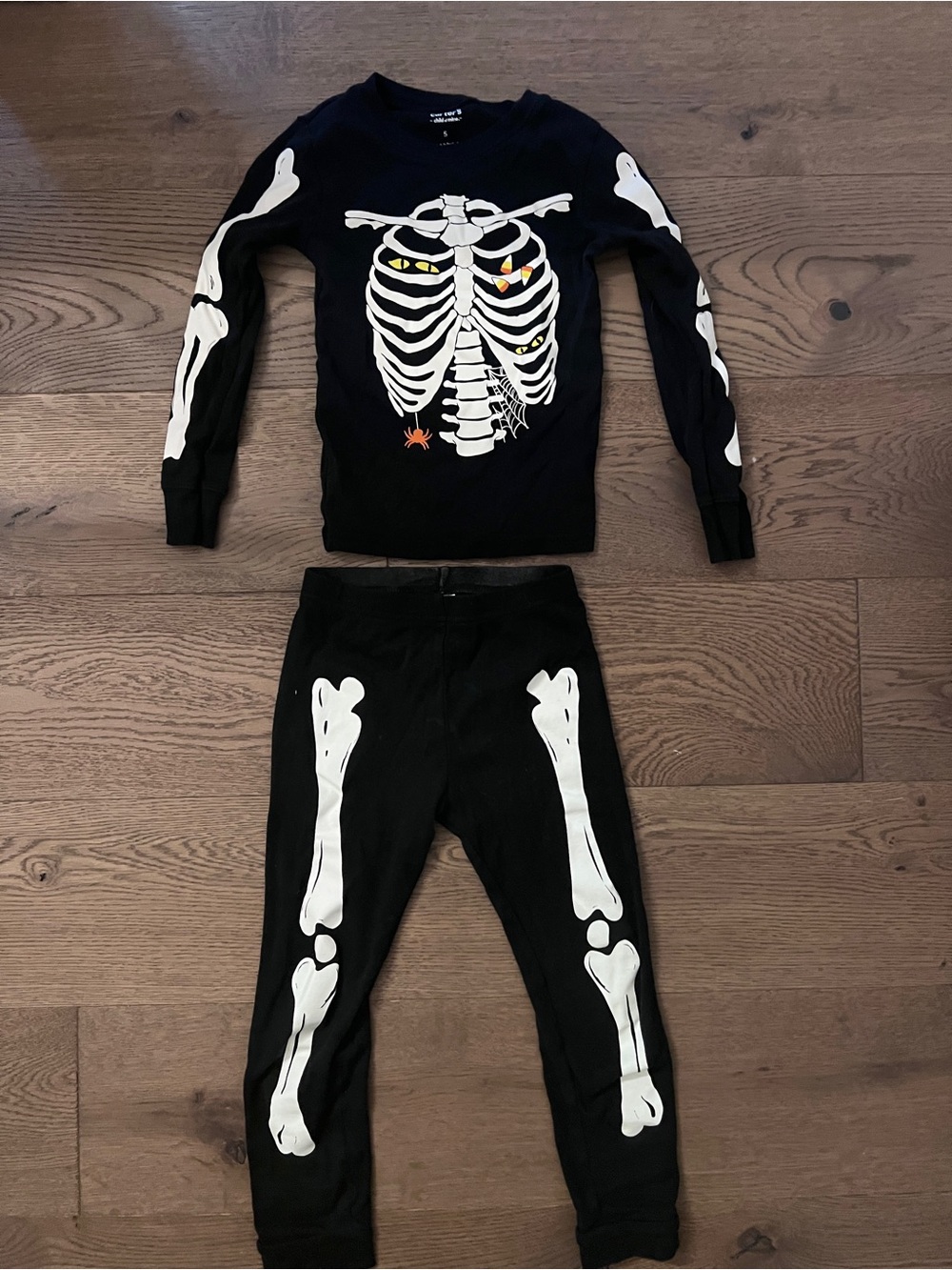 Skeleton Print Black Kids Costume PJ set (glow in the dark)